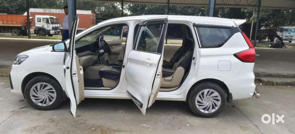 Maruti Suzuki Ertiga Vxi 2023