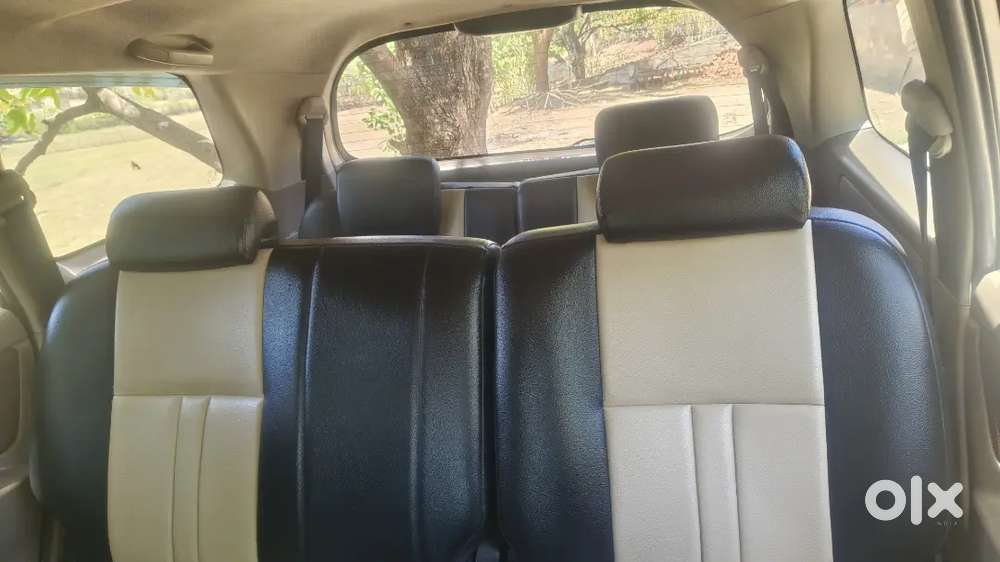 Toyota Innova 2015