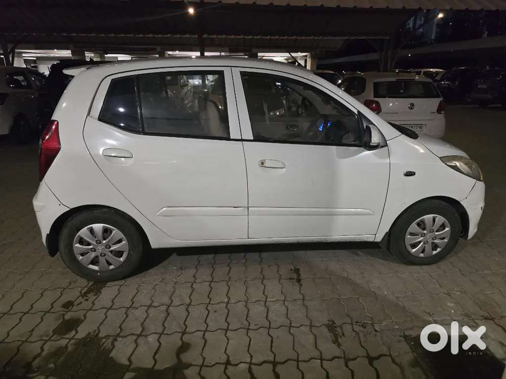 Hyudai I10 Sportz Geniun 33000kms