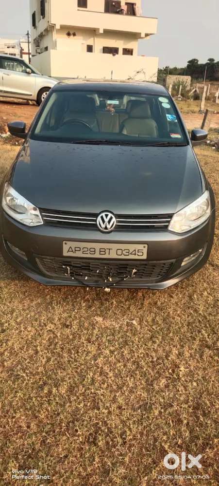 Volkswagen Polo 2013 Diesel 180000 Km Driven