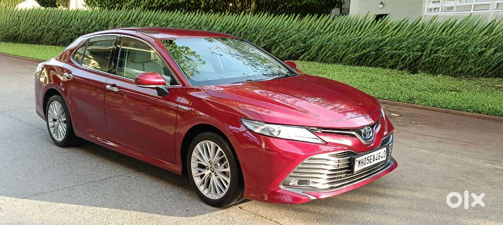 Toyota Camry Hybrid, 2019