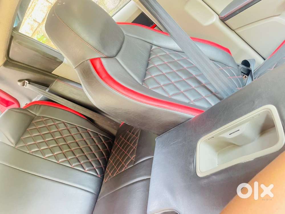 Mahindra Kuv 100 2017