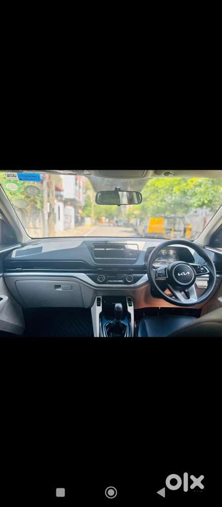 Kia Carens 1.4 Premium 7 Str, 2023, Petrol