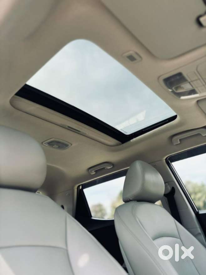 Mahindra Xuv300 W8, 2021, Petrol