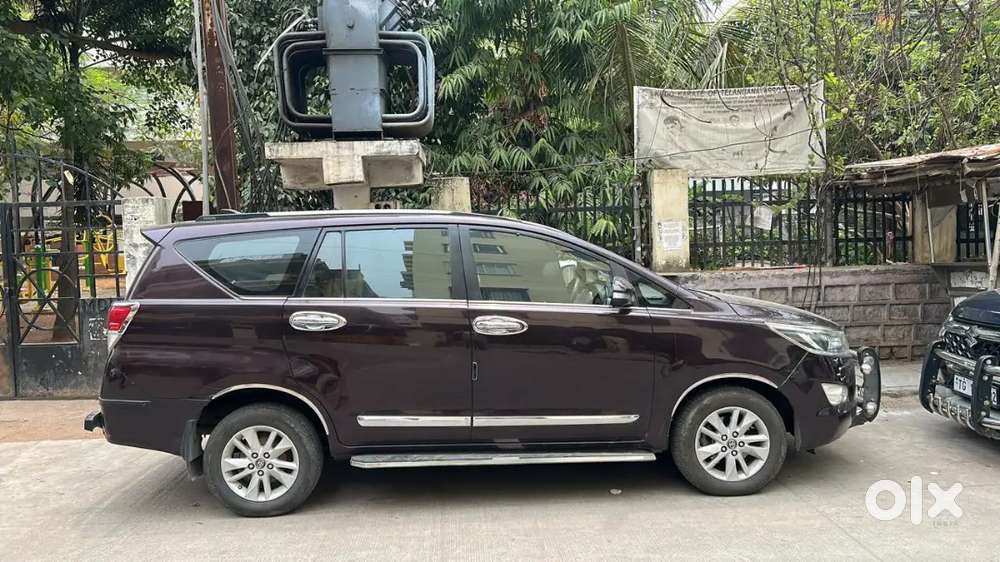 Toyota Innova Crysta 2.4 Vx 7 Str 2016