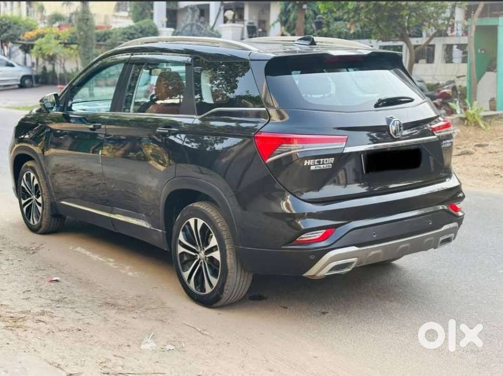 Mg Hector Plus Sharp Hybrid Petrol, 2022, Petrol