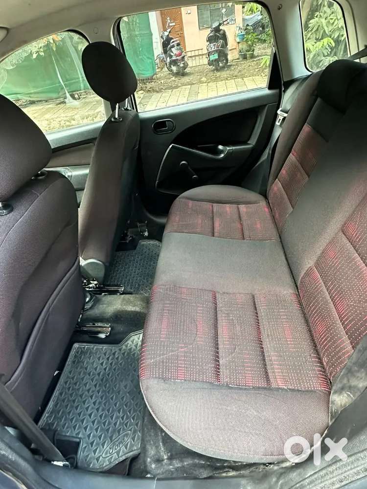 Ford Figo Petrol Manual 2010 Car