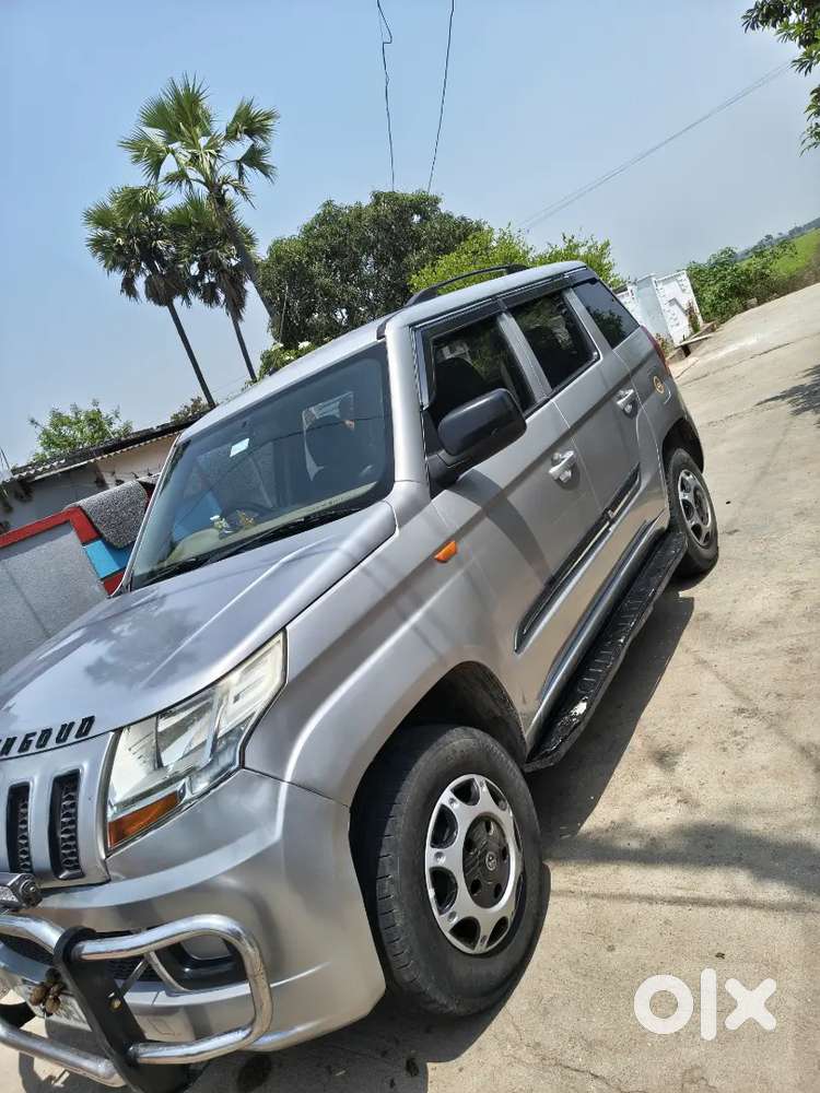 Mahindra Tuv 300 2016 Diesel Well Maintained