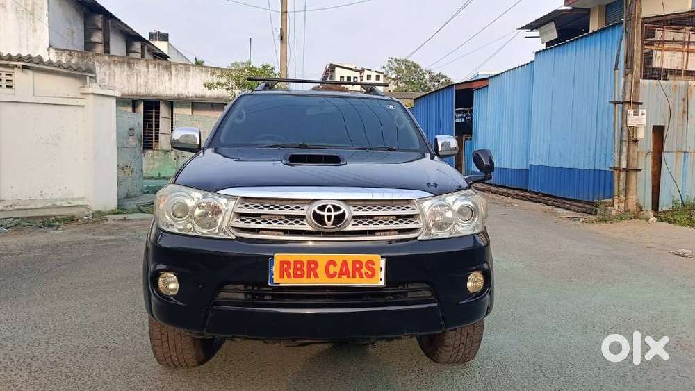 Toyota Fortuner 3.0 4x4 Manual, 2011, Diesel