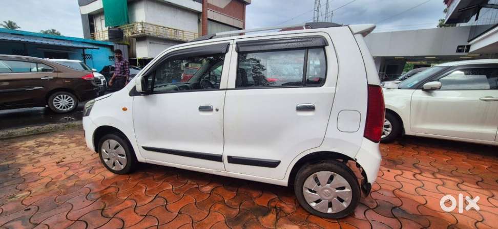 Maruti Suzuki Wagon R Vxi Amt1.2, 2016, Petrol