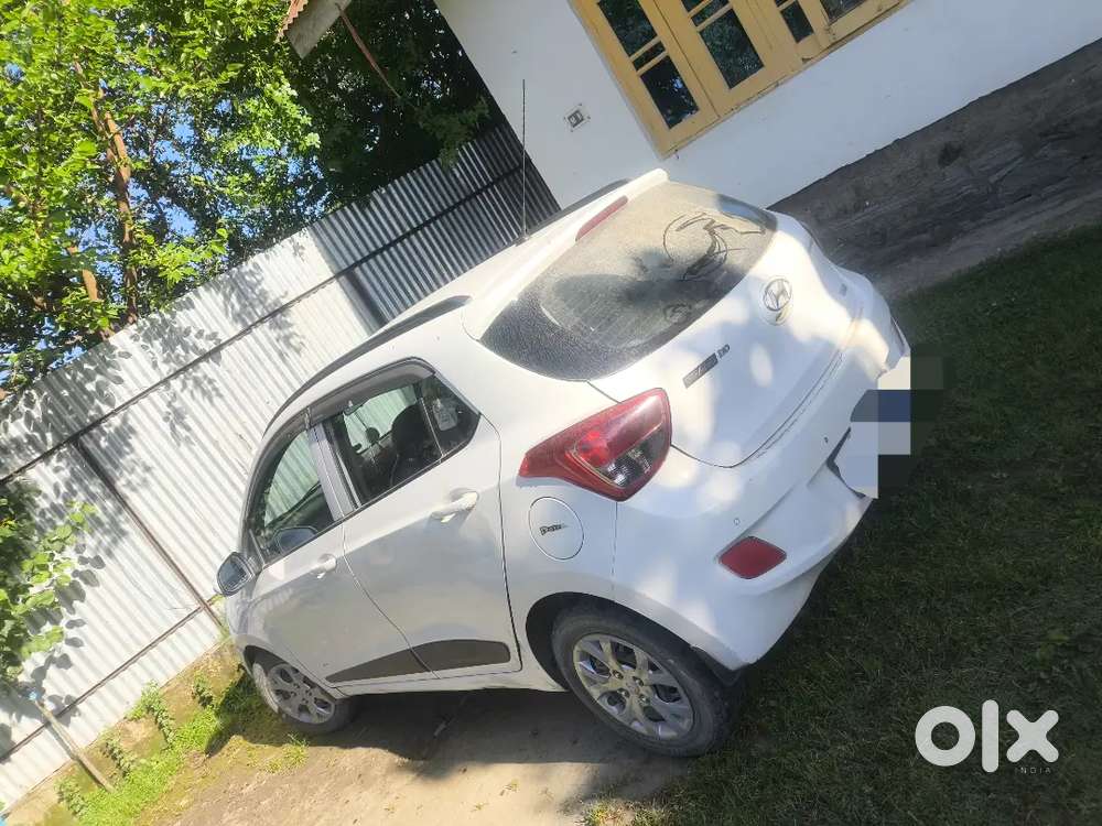 Hyundai I10 Sportz (2016 Model) Available In A Mint Condition