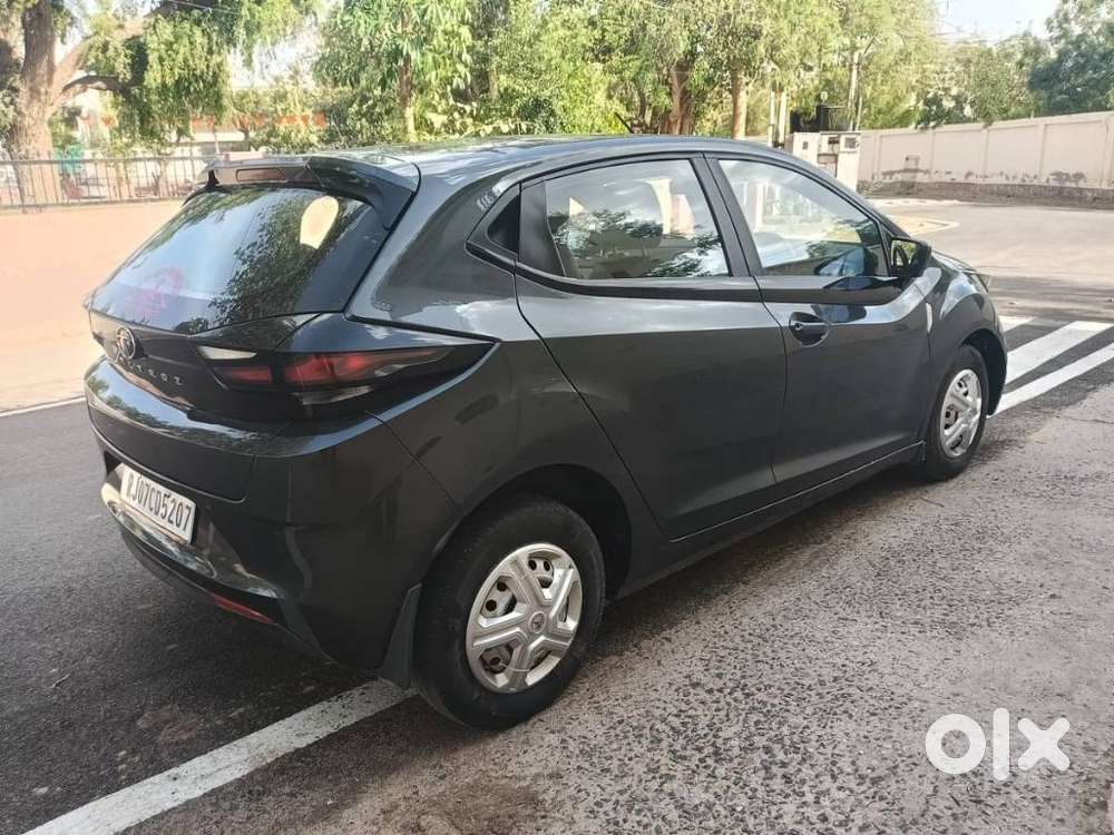 Tata Altroz 1.2 Xm, 2021, Petrol