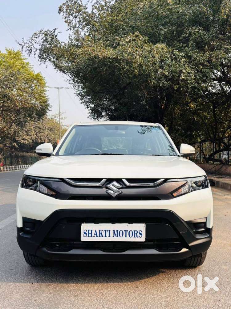 Maruti Suzuki Brezza 1.5 Lxi Smart Hybrid, 2025, Petrol