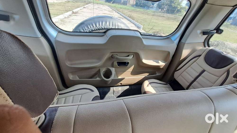 Mahindra Tuv 300 T8 Amt, 2015, Diesel