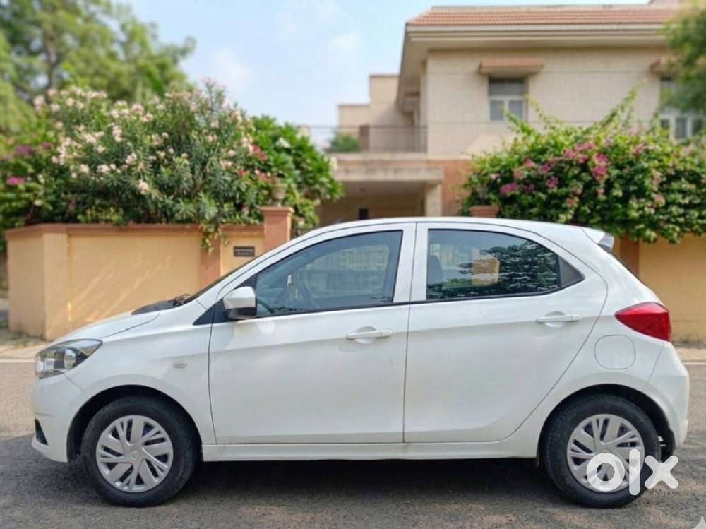 Tata Tiago 1.2 Revotron Xt, 2017, Petrol
