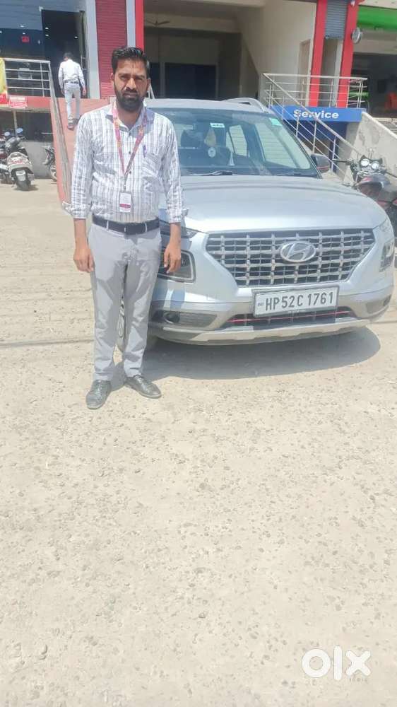 Hyundai Venue Top Model Turbo.