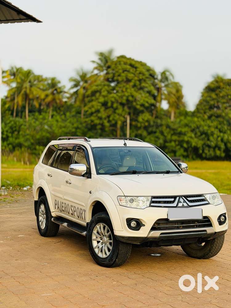 Mitsubishi Pajero Sport 2015