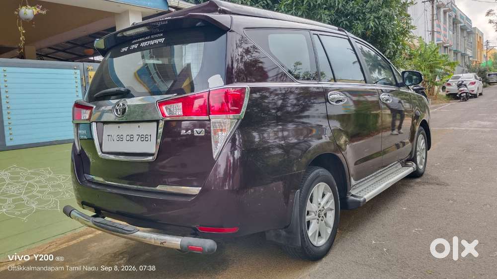 Toyota Innova Crysta 2.4 V, 2017, Diesel