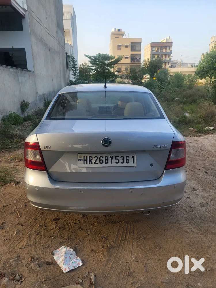 Skoda Rapid 2013 Model All Good Condition Urgent Sell