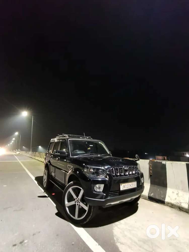 Mahindra Scorpio Classic 2019 Diesel 70000 Km Driven
