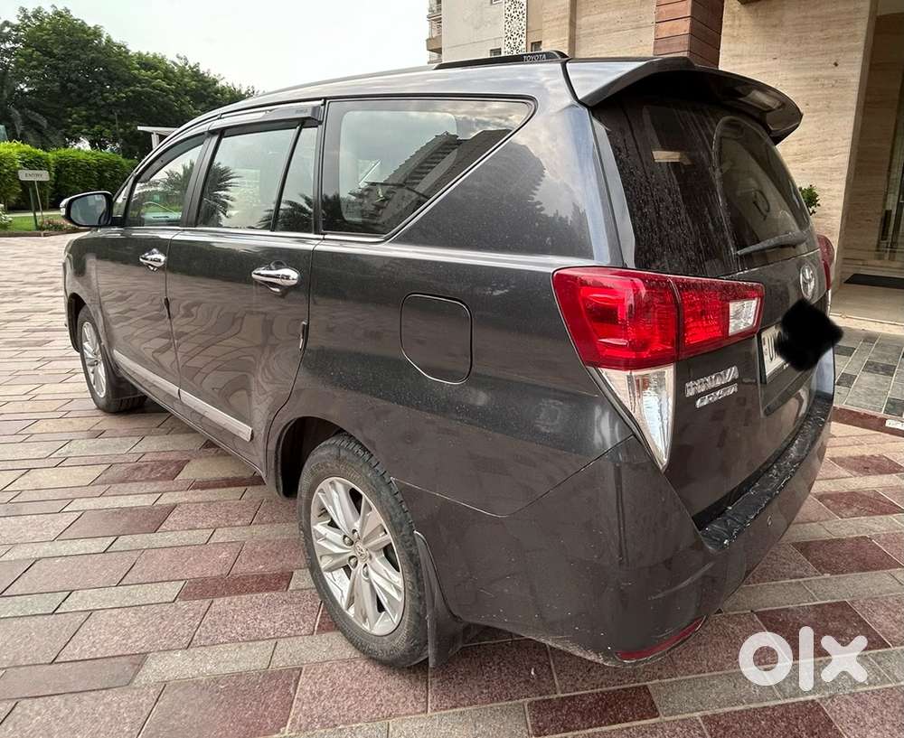 Toyota Innova Crysta Zx Diesel 2016