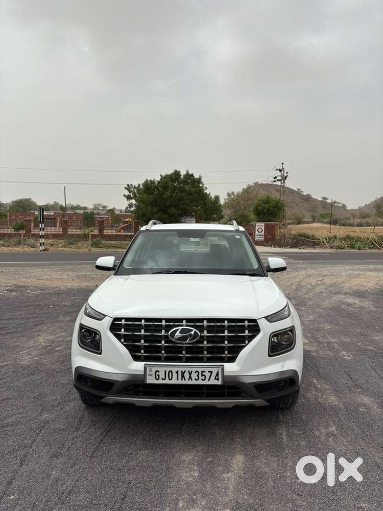 Hyundai Venue Petrol 2019