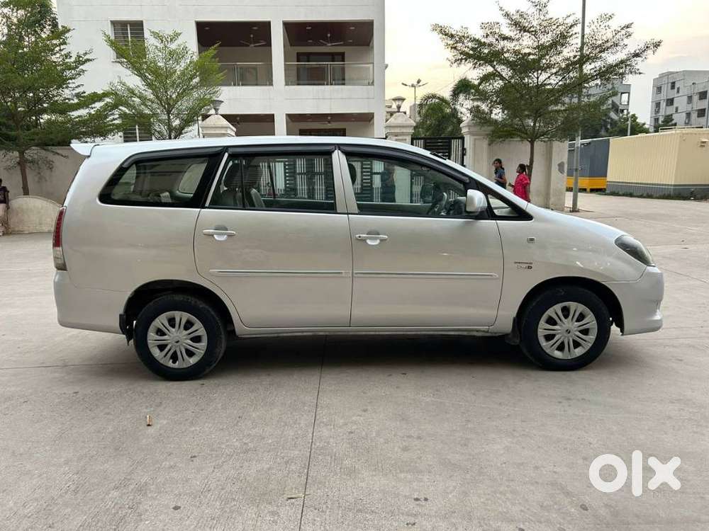 Toyota Innova 2.5 G (diesel) 7 Seater, 2011, Diesel