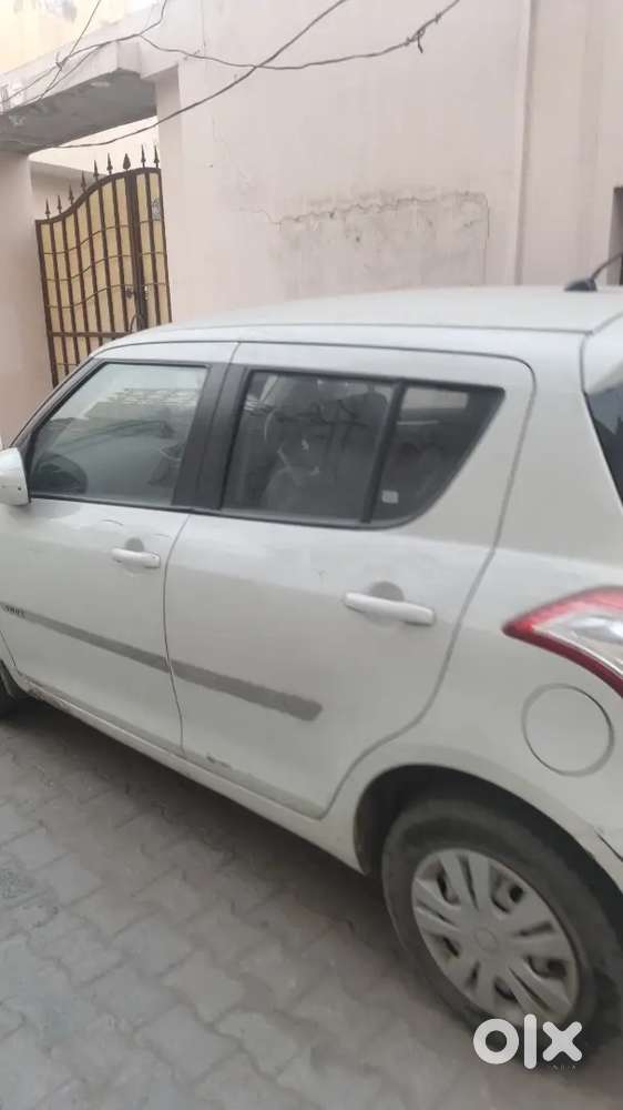 Maruti Suzuki Swift 2015 Diesel 105000 Km Driven.