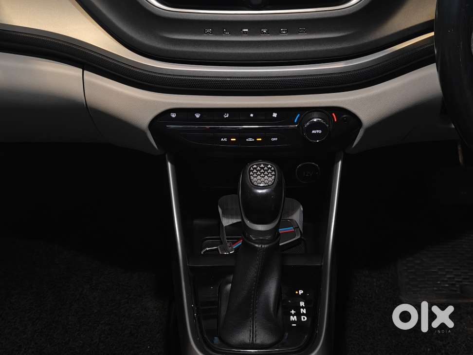 Tata Altroz 1.2 Xza Petrol Dct, 2022, Petrol