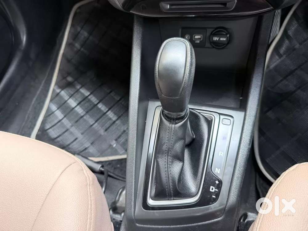 Hyundai Elite I20 1.2magna Executive At, 2018, Petrol