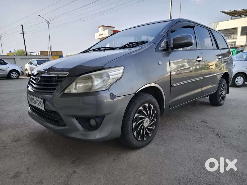 Toyota Innova, 2013, Petrol