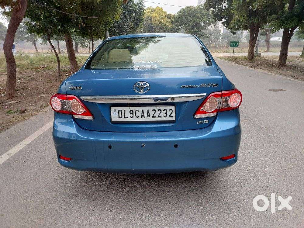 Toyota Corolla Altis Facelift, 2011, Petrol