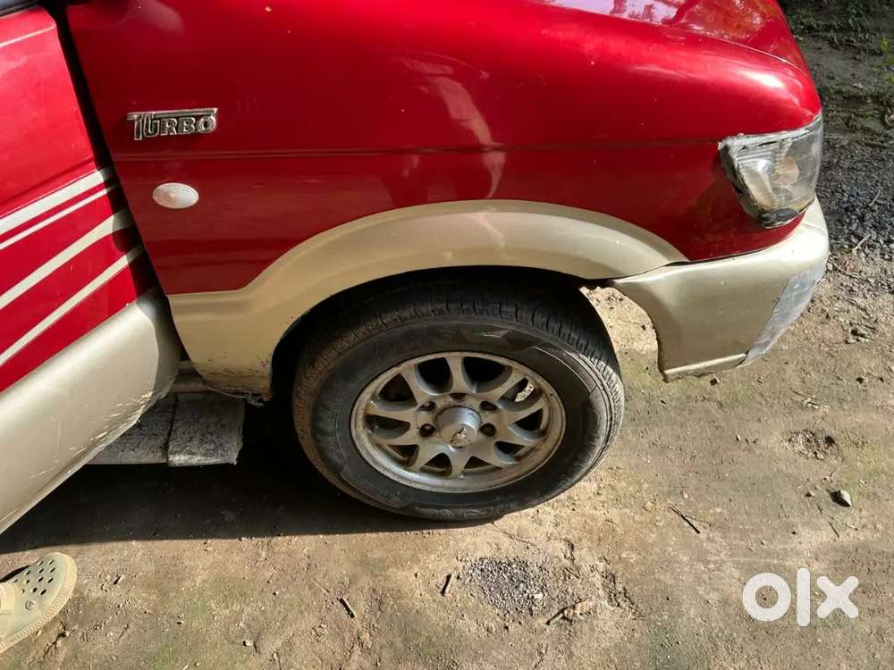 Chevrolet Tavera 2011 Diesel 40000 Km Driven