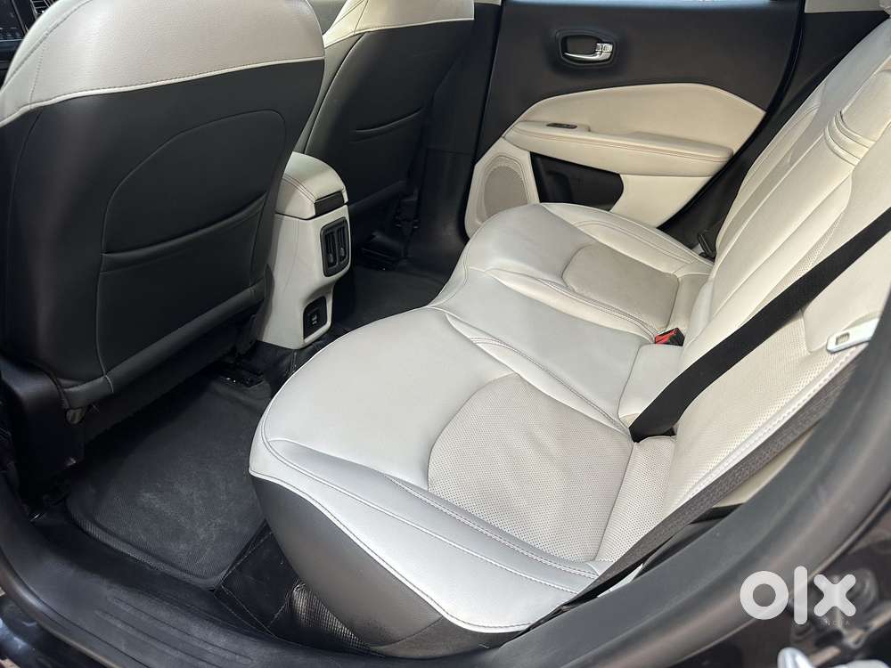 Jeep Compass 2.0 Limited Option Black, 2018, Diesel
