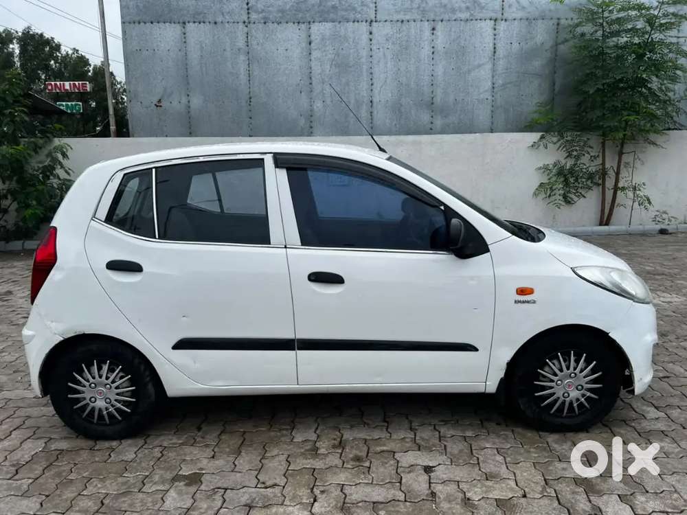 Hyundai I10 2015 Cng & Hybrids 125000km Driven