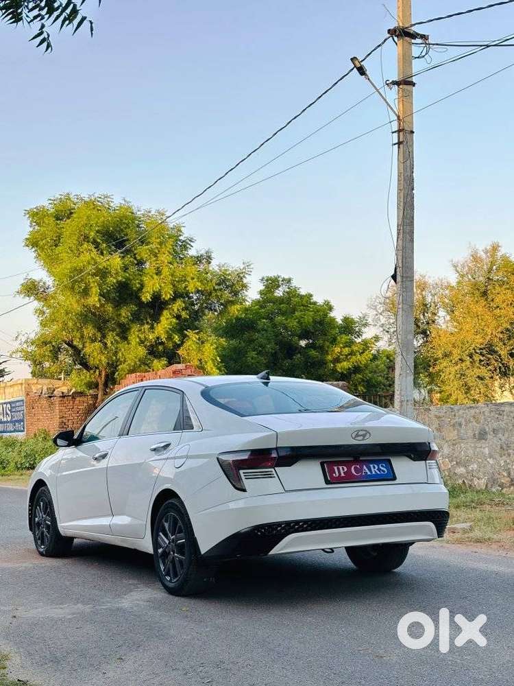Hyundai Verna 1.5 Sx (o) Ivt, 2023, Petrol