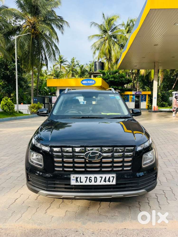 Hyundai Venue Petrol 2023