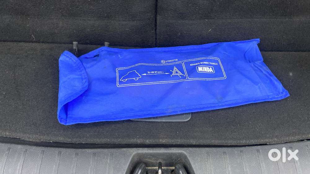 Mahindra Xuv700 2.2 Ax 7 Diesel At Luxury Pack Str Awd, 2022, Diesel