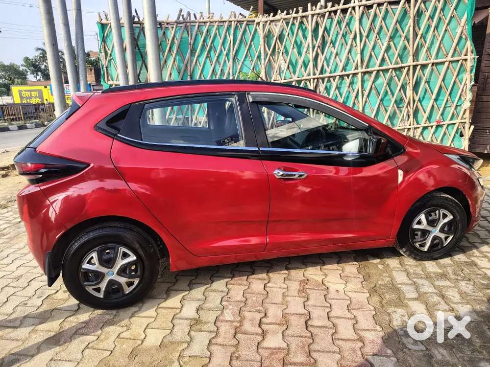 Tata Altroz 1.5 Xe 2021