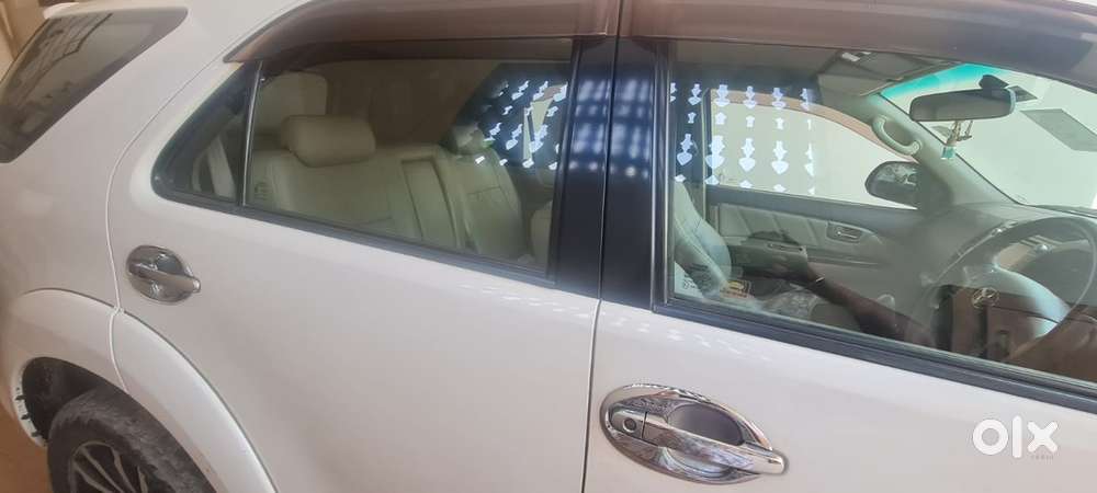 Toyota Fortuner Diesel 2012