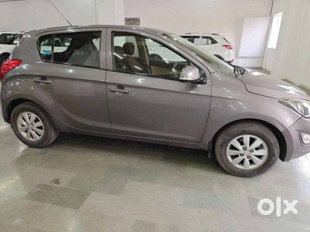 Hyundai I20 Sportz 1.2 Bs-iv, 2013, Petrol