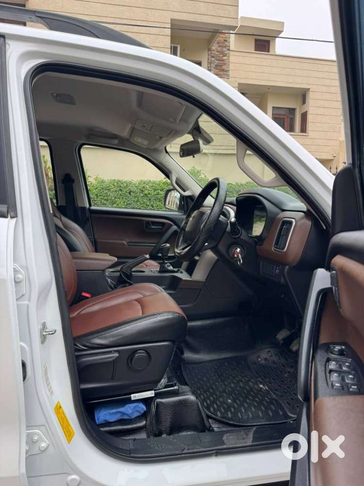 Mahindra Scorpio-n 2.0 Z4 Petrol Mt 7 Str, 2023, Petrol