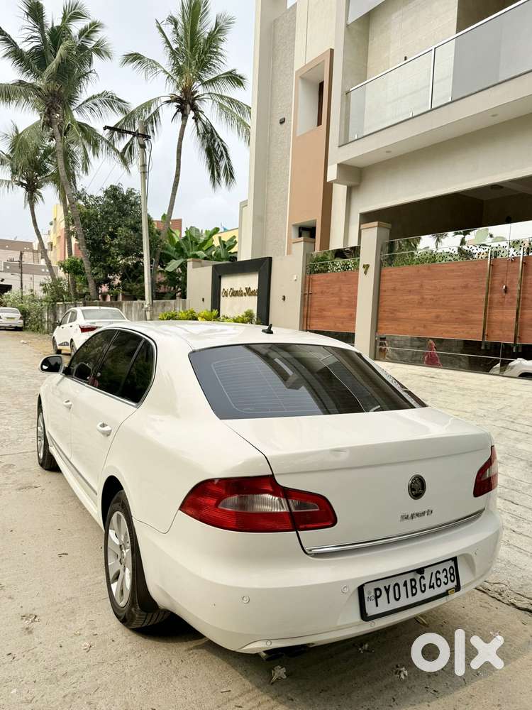 Skoda Superb 2008-2013 Elegance 2.0 Tdi Cr At, 2010, Petrol