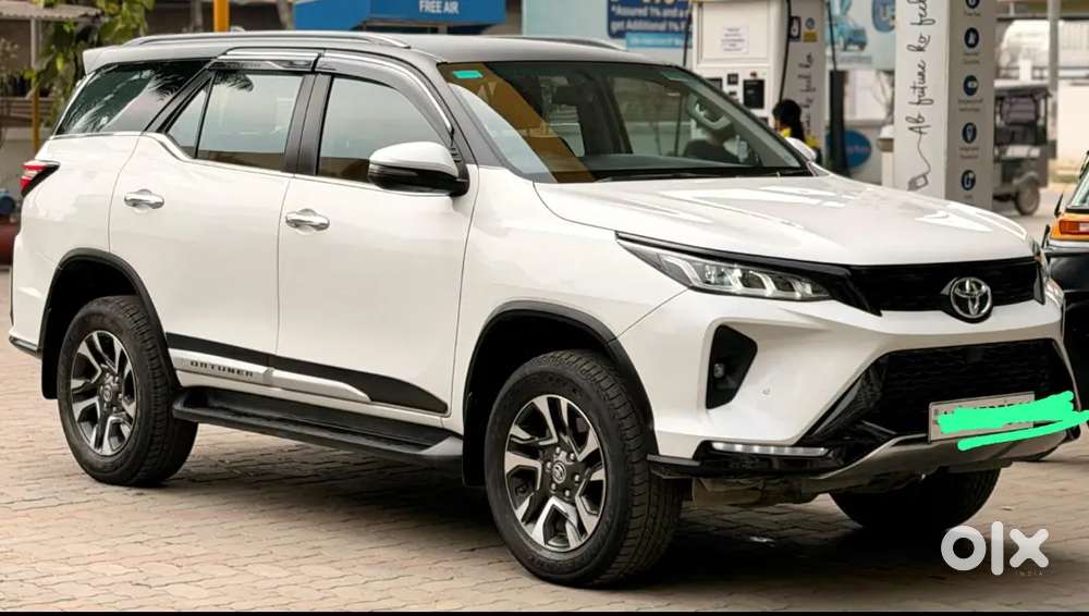Toyota Fortuner Legender 2023