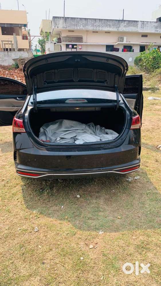 Hyundai Verna Sx 2021  Loaded  Black Beauty  Second Owner