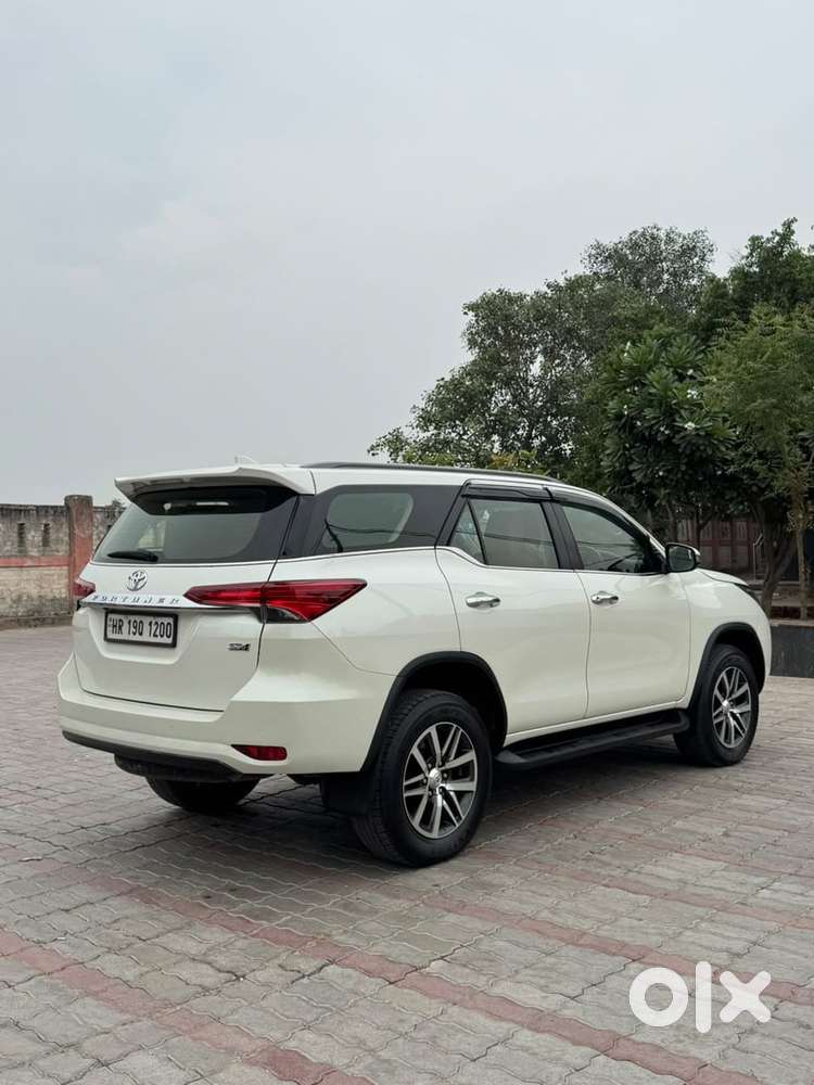 Toyota Fortuner 4x4 Mt 2.8 Diesel, 2020, Diesel