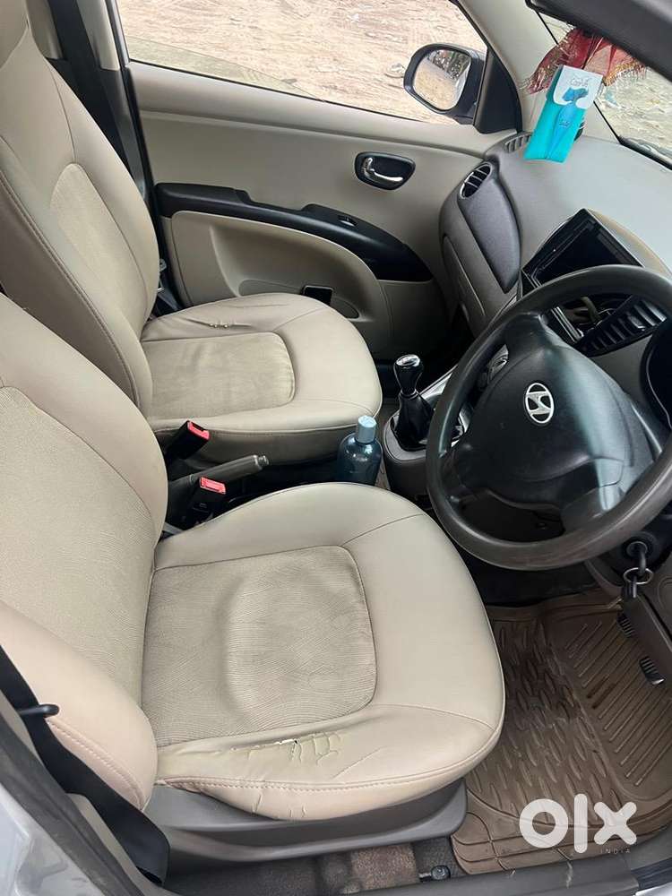Hyundai Petrol Manual 2012