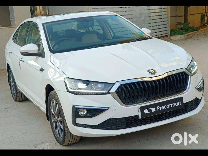 Skoda Slavia 1.0 Tsi Style At, 2023, Petrol