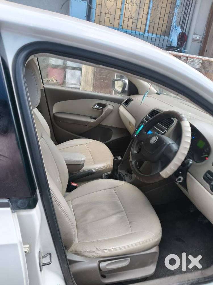 Skoda Rapid Elegance Mpi, 2012, Petrol