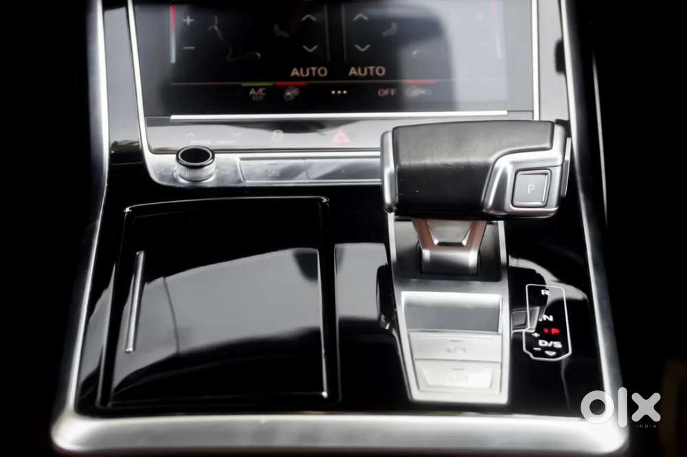 Audi Q8 3.0 Celebration Edition, 2020, Petrol